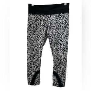 Lululemon Run  Inspire Crop II *All Full-On Luxtreme Mini Brushed Animal Print